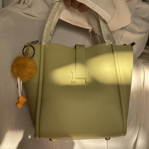 شنطة إتش تفاحي