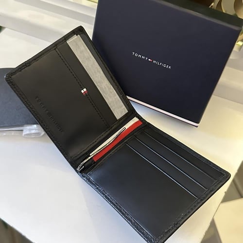 تومي هيلققر