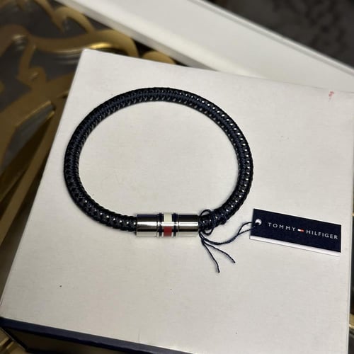 اسورة تومي الأصليه