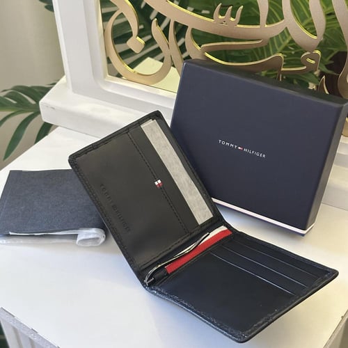 تومي هيلققر