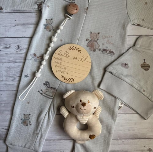 أفرول مع قبعة