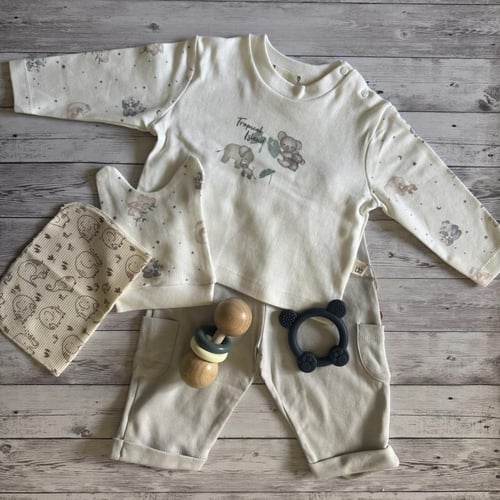 طقم ملابس مقاس 3-6 شهور