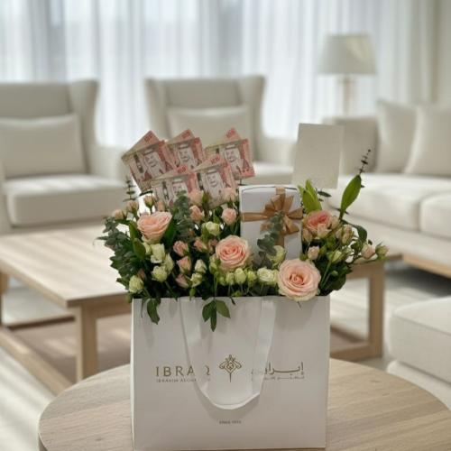 بوكيه "السّمو الملكي" - أناقة تُهدى بروح فاخرة