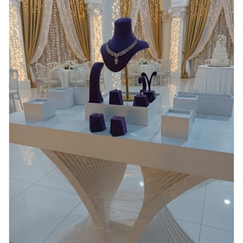 إيجار Queen’s Bloom – إزدهار الملكة