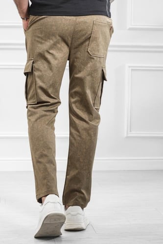 بنطال رجالي مزود بجيوب