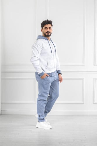 طقم رجالي شتوي دبل كاب بسحاب وقبعة وطبعة كتابة كبي...