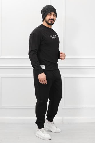 طقم رجالي شتوي كاجوال مزود بطبعة و أرجل ضيقه