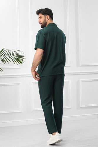 طقم رجالي بحري طويل سادة بأكمام متوسطة الطول مطوية