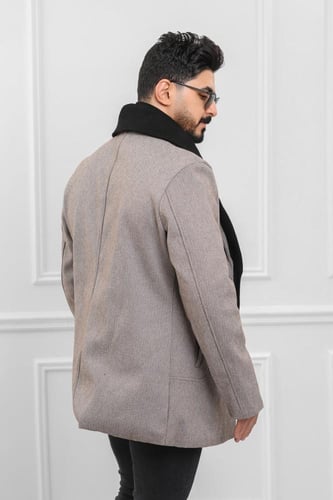 معطف رجالي شتوي بياقة عالية بمظهر صوف