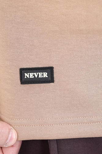 طقم رجالي اوفر سايز نص كم بنطال طويل مزين بطبعة بأ...