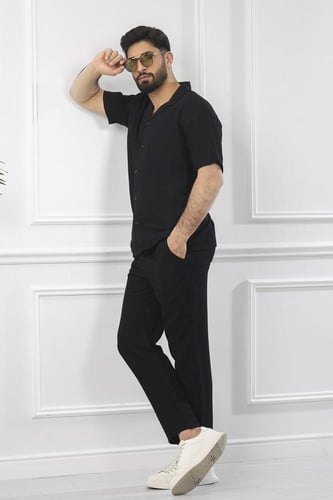 طقم رجالي بحري طويل سادة بأكمام متوسطة الطول مطوية