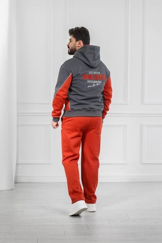 طقم رجالي شتوي دبل كاب فرو بلونين وقبعة وكتابة على...