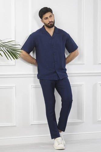 طقم رجالي بحري طويل سادة بأكمام متوسطة الطول مطوية