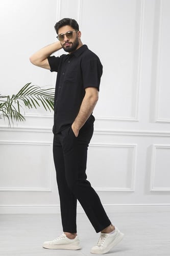 طقم رجالي بحري طويل سادة بأكمام قصيرة