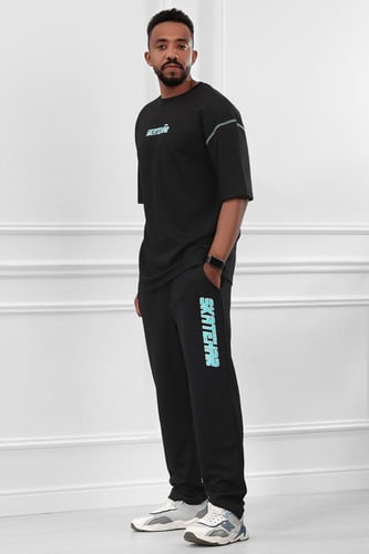 طقم رجالي صيفي كاجوال اوفر سايز مكون من تيشرت و بن...