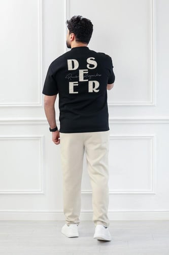 طقم رجالي اوفر سايز نص كم بنطال طويل مزين بطبعة عل...