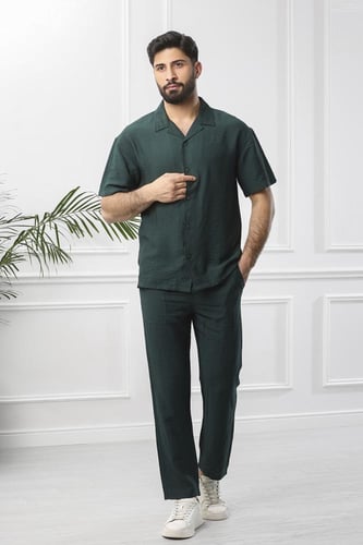 طقم رجالي بحري طويل سادة بأكمام متوسطة الطول مطوية