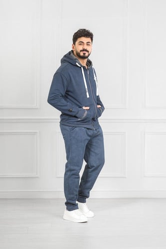 طقم رجالي شتوي دبل كاب بقبعة وتيشرت سحاب وكتابة عل...