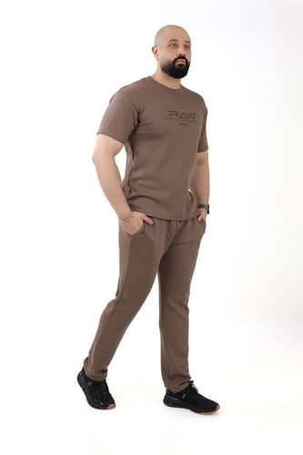 طقم رجالي صيفي كاجوال بنطال مع تيشرت بطبعة كبيرة ع...