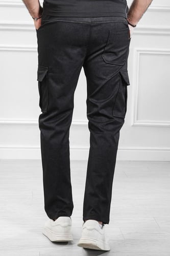 بنطال رجالي مزود بجيوب