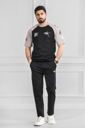 طقم رجالي أوفر سايز نص كم بنطال طويل تيشرت مزين بط...