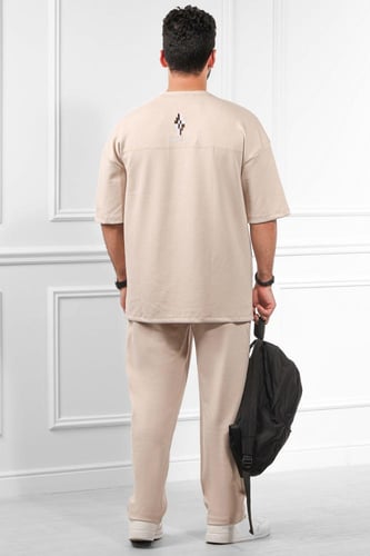 طقم رجالي صيفي كاجوال اوفر سايز بنطال طويل بطبعة ع...