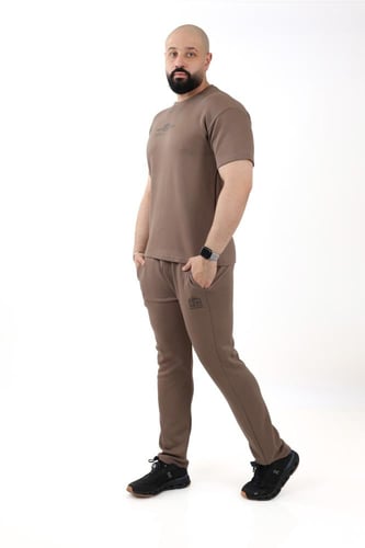 طقم رجالي صيفي كاجوال بنطال مع تيشرت بطبعة صغيرة ع...