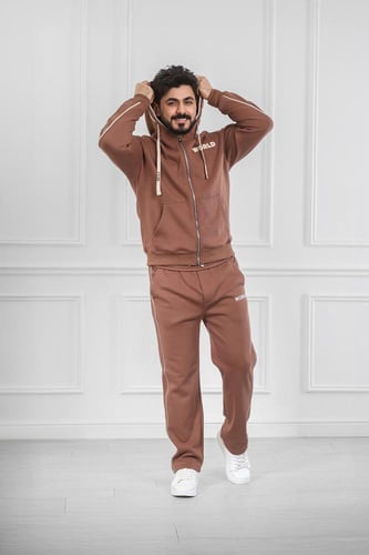 طقم رجالي شتوي دبل كاب وقبعة وخطوط على الجوانب