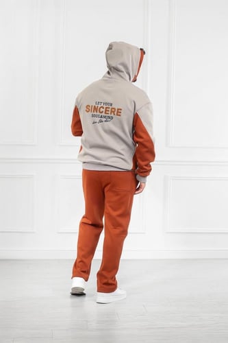 طقم رجالي شتوي دبل كاب فرو بلونين وقبعة وكتابة على...