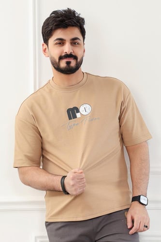 طقم رجالي اوفر سايز نص كم بنطال طويل مزين بطباعة أ...