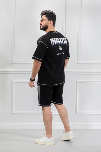 طقم رجالي كاجوال شورت أوفر سايز بياقة دائرية مزين...