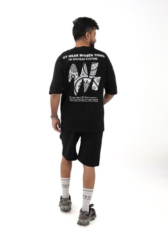 طقم رجالي شورت مع تيشرت - طقم شورت وتي شيرت رجالي...