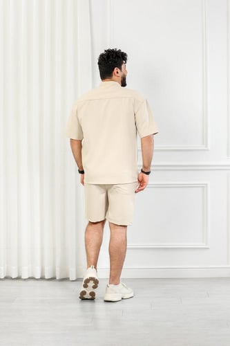 طقم رجالي شورت ستن سادة بأكمام قصيرة وياقة مزودة ب...