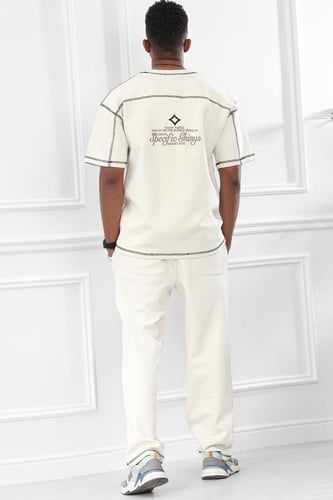 طقم رجالي صيفي كاجوال اوفر سايز مكون من تيشرت و بن...