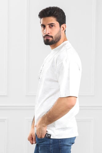 تيشرت رجالي أوفر سايز-مغسول مزين بطبعة بأحرف كبيرة...