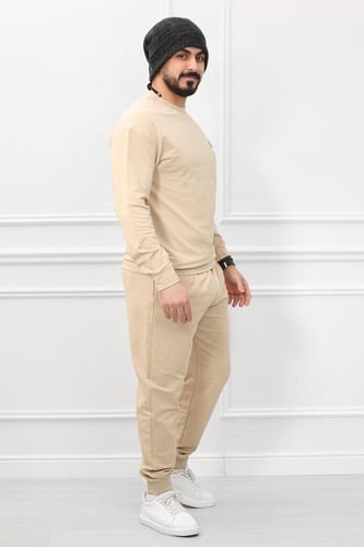 طقم رجالي شتوي كاجوال أرجل ضيقه وياقة مدورة مغلقة