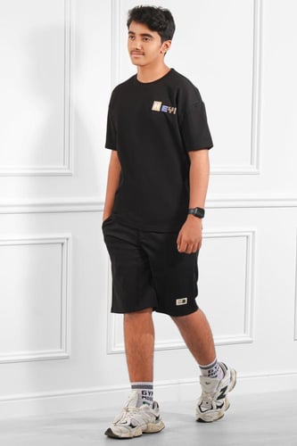 تيشرت رجالي اوفر سايز مزين بأحرف مطبوعة على الوجهي...