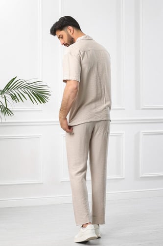 طقم رجالي بحري طويل سادة بأكمام متوسطة الطول مطوية