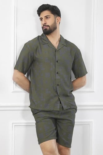 طقم رجالي بحري شورت بنقشات مربعة وأكمام متوسطة الط...