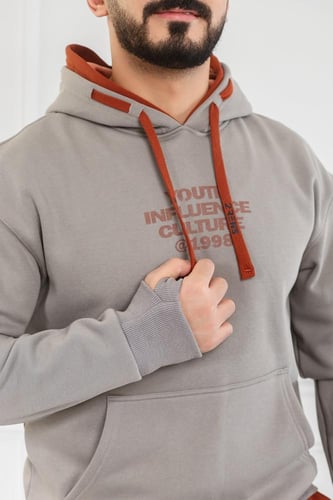 طقم رجالي شتوي دبل كاب فرو بلونين وكتابة على التيش...