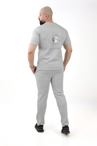 طقم رجالي صيفي كاجوال بنطال مع تيشرت بطبعة صغيرة ع...