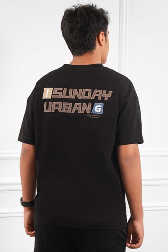 تيشرت رجالي اوفر سايز مزين بأحرف مطبوعة على الوجهي...