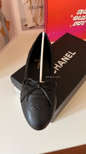 chanel flat black