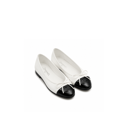 Chanel Ballet Flat White & Black