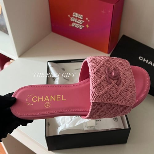 chanel sleeper - pink