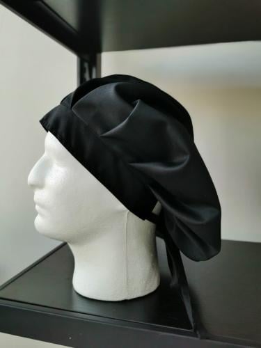 غطاء رأس بأشكال وألوان مختلفه