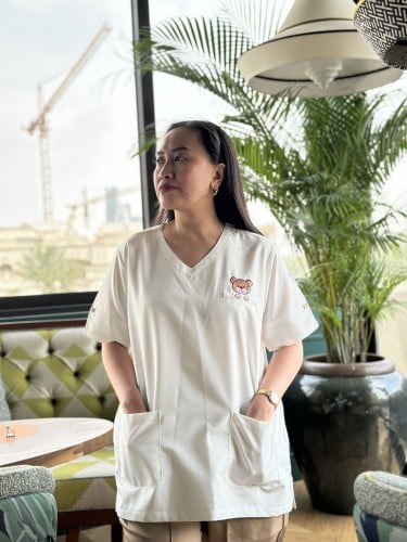 يونيفورم ناني مع تطريز