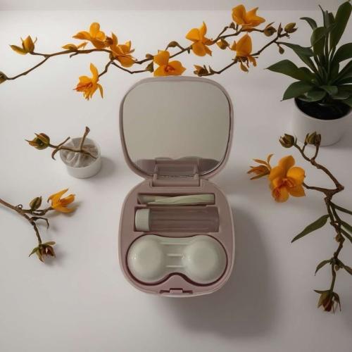 صندوق حفظ العدسات