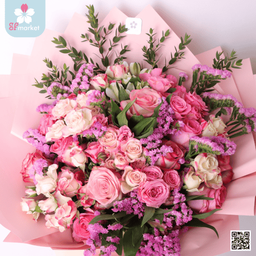 باقة ورد مع تغليف وردي NF090