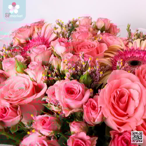 باقة ورد وردية NF093